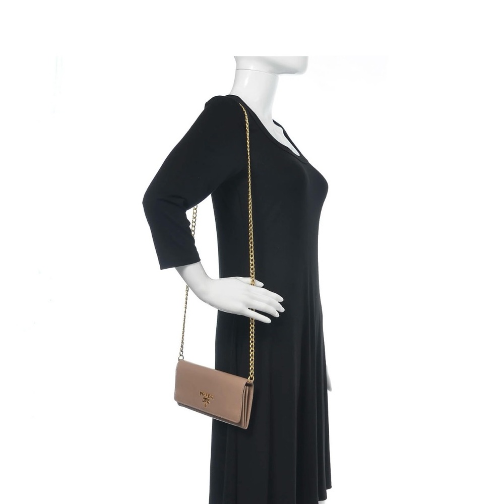 Authentic Beige Leather Clutch with Gold Chain - Picture 2 of 7